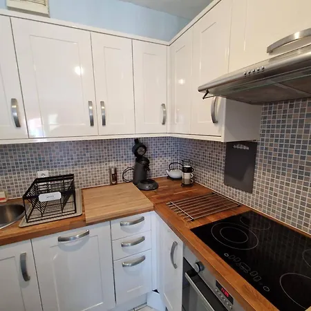 Beau T2 En Front De Avec Clim, Parking, Animaux Admis - Fr-1-100-327 Cavalaire-sur-Mer